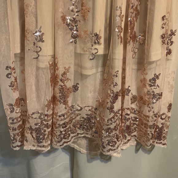 Glamorous sparkly evening dress - Picture 5 of 7